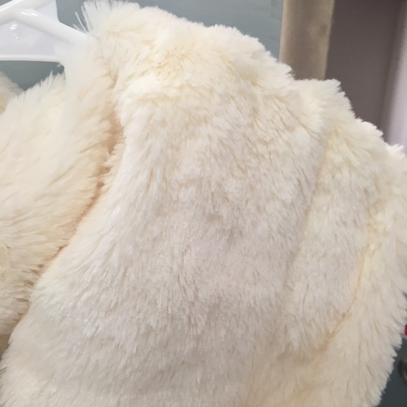 Ivory Infinity Scarf - Picture 3 of 4